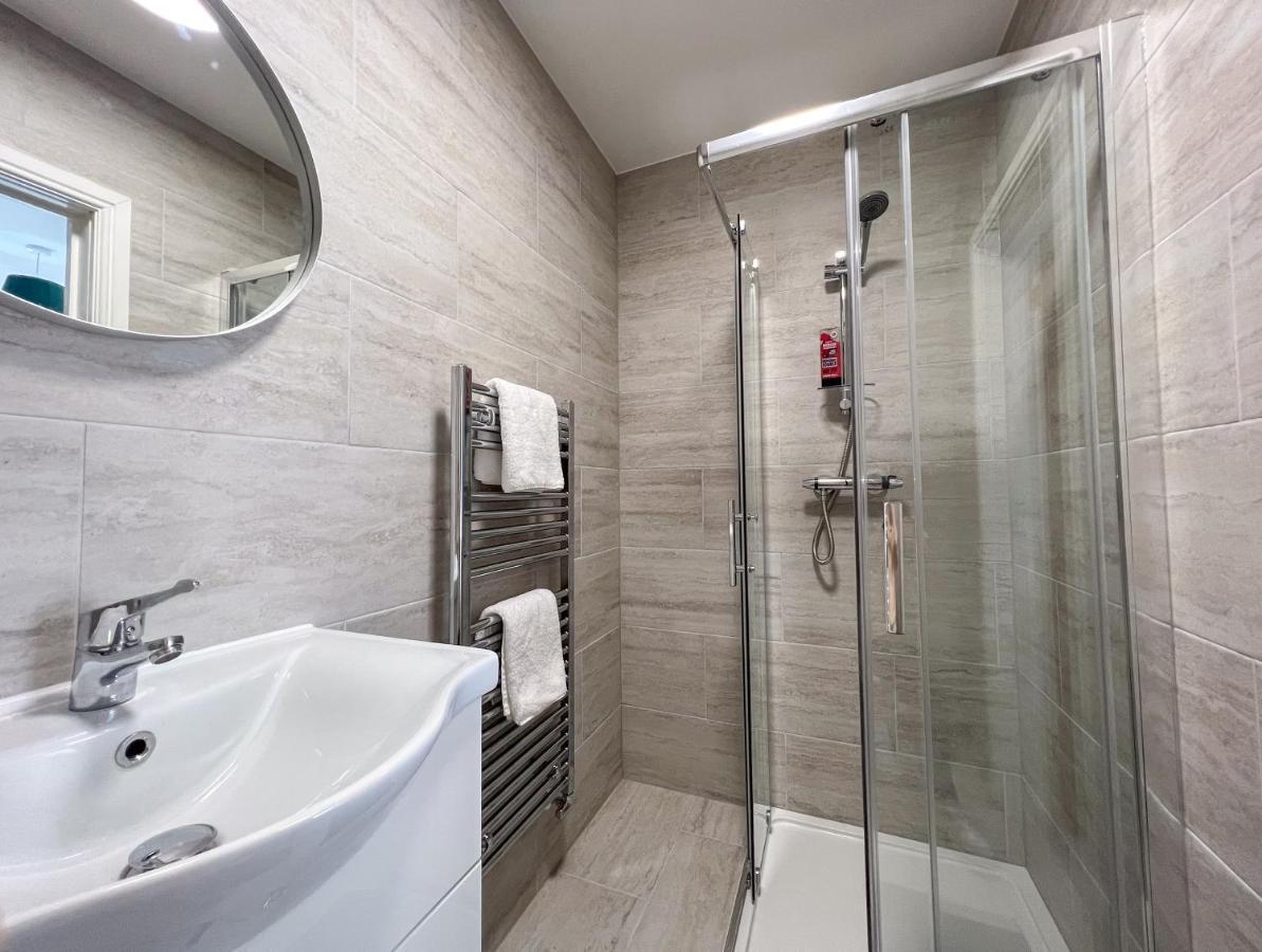 Heartland House, 7 Spacious Bedrooms Sleeps 4 Plus, Near Nec, Jlr,Bhx Birmingham Exterior photo